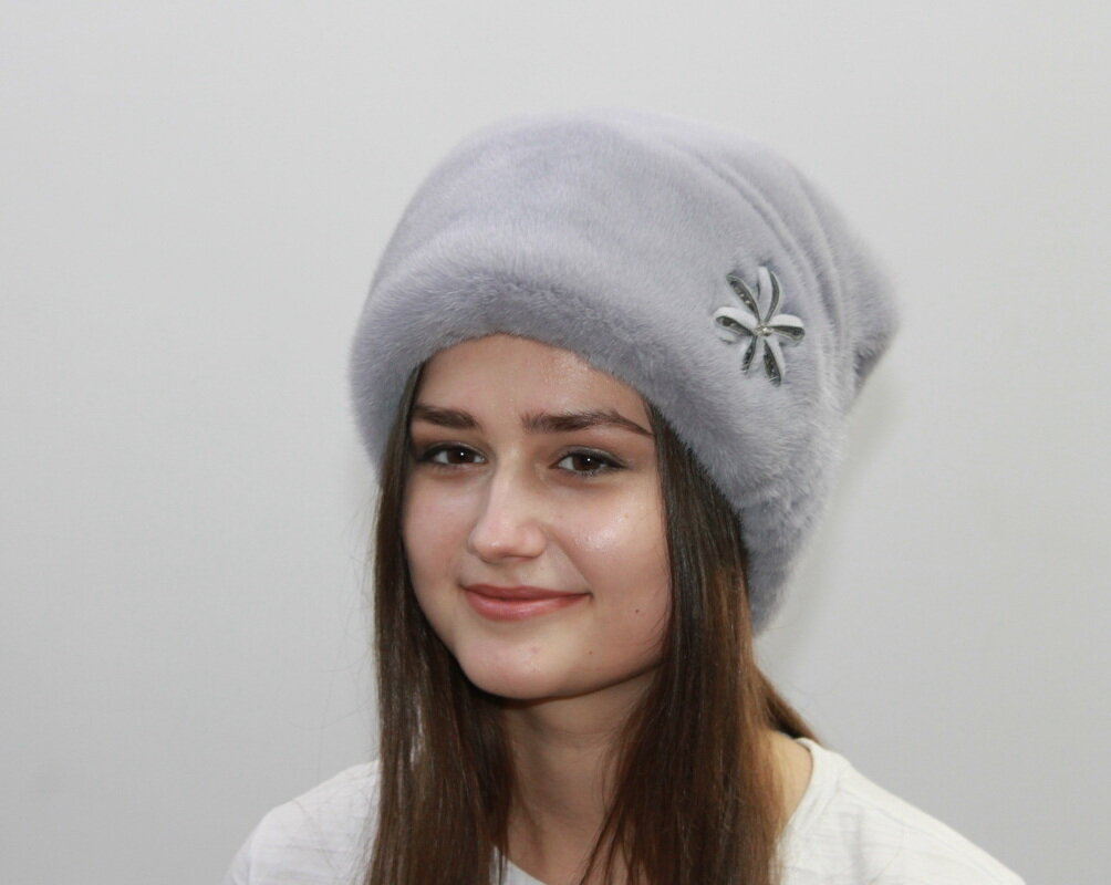 Мария Шапка "Бини", мех норки импортный, голубой, р-р 56/57