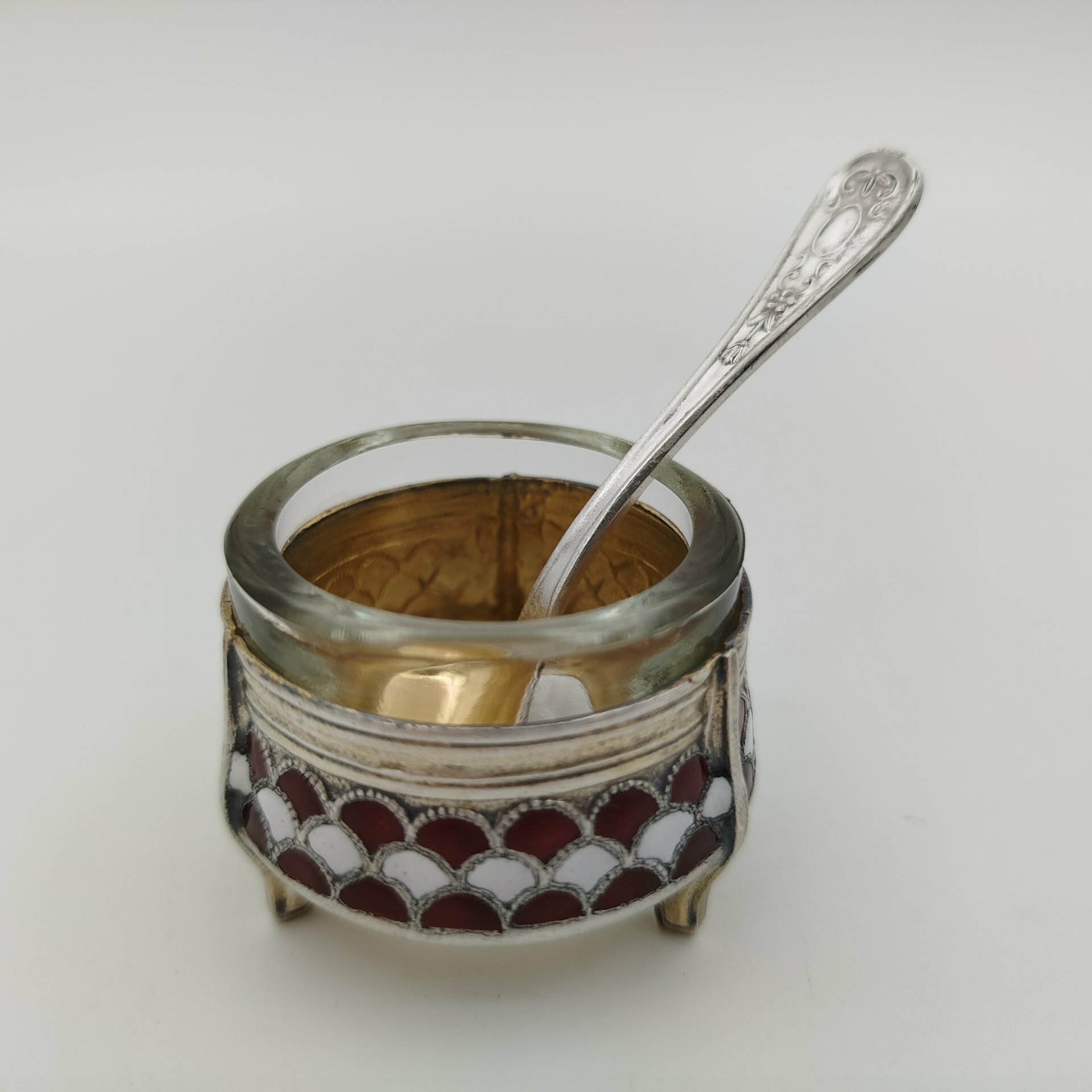 Солонка с декором виде чешуи, с ложкой, мельхиор (медь-никель), эмаль, стекло