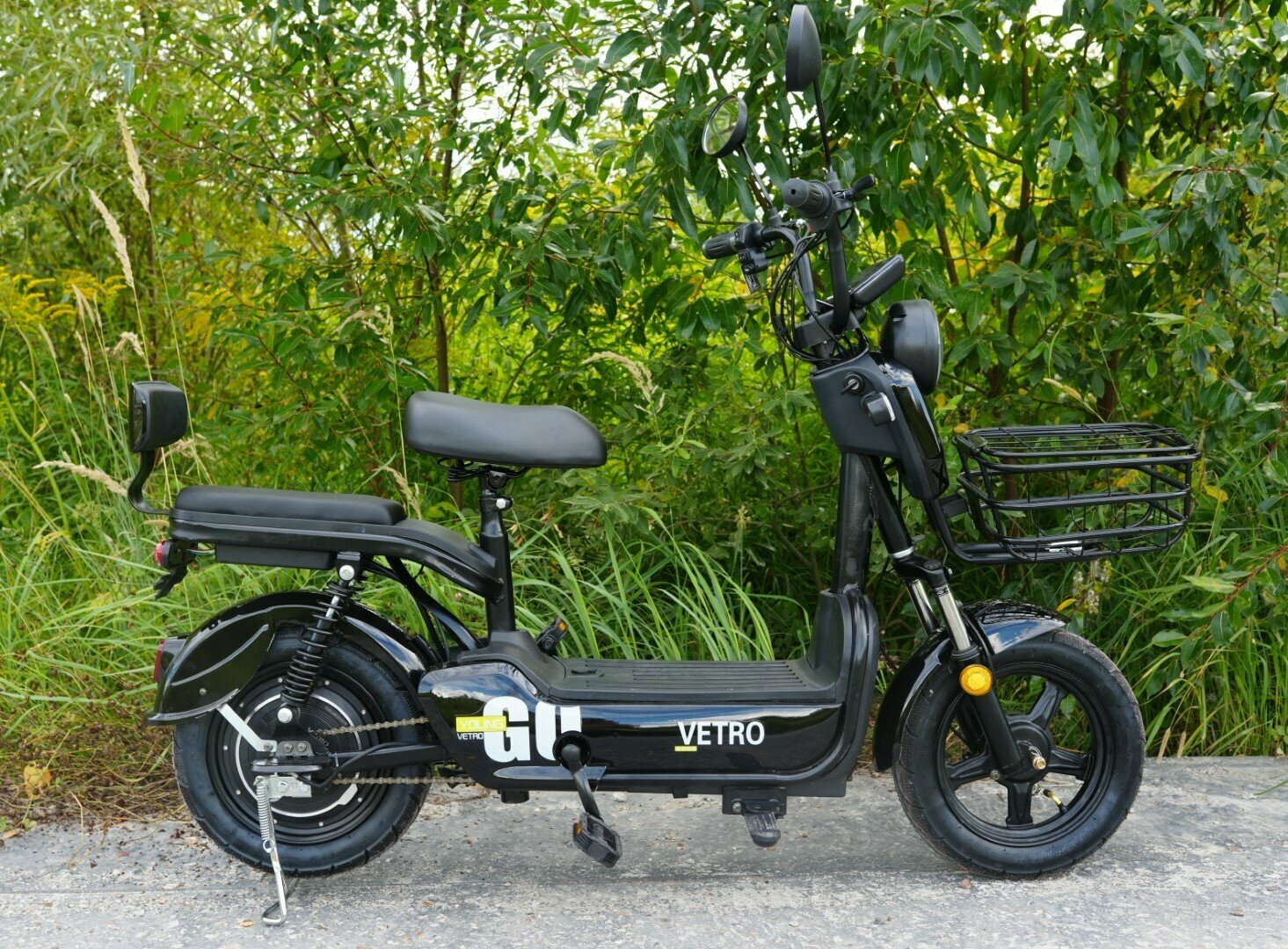 Электроскутер "Vetro Go" 450 Вт, черный